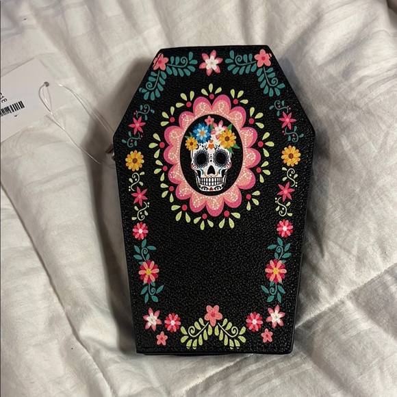 Coffin-Shaped Wristlet Wallet with Floral Skull Design - Picture 6 of 6